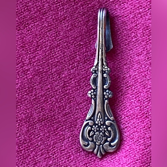 Vintage Silver Plated Spoon Key Chain Hook Ornate by Kat’s Creations - Picture 1 of 9